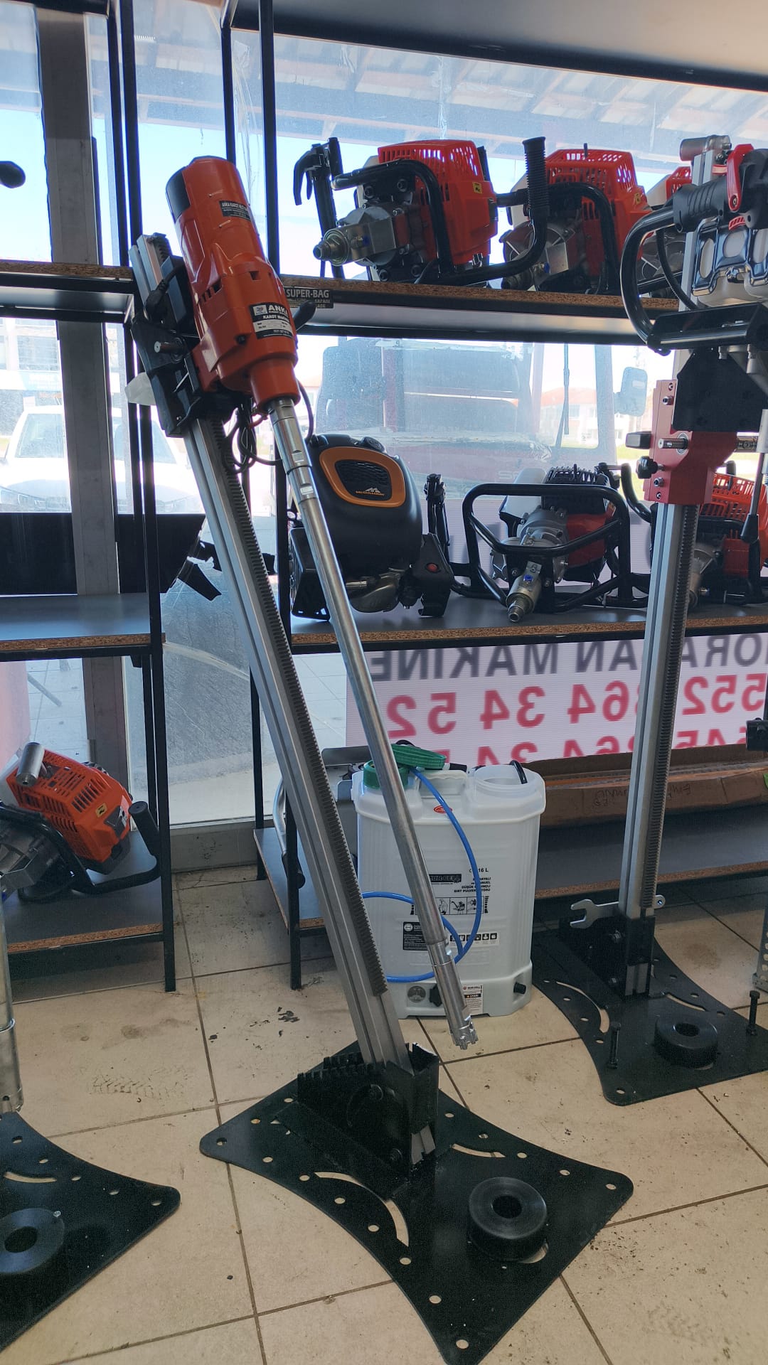 Elektirikli Açılı Ayaklı Sehpalı Profosyonel Makine